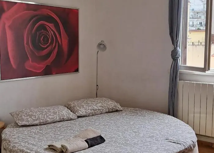 דירה Top-floor Apartment, 4 Metro Stops From The Colosseum