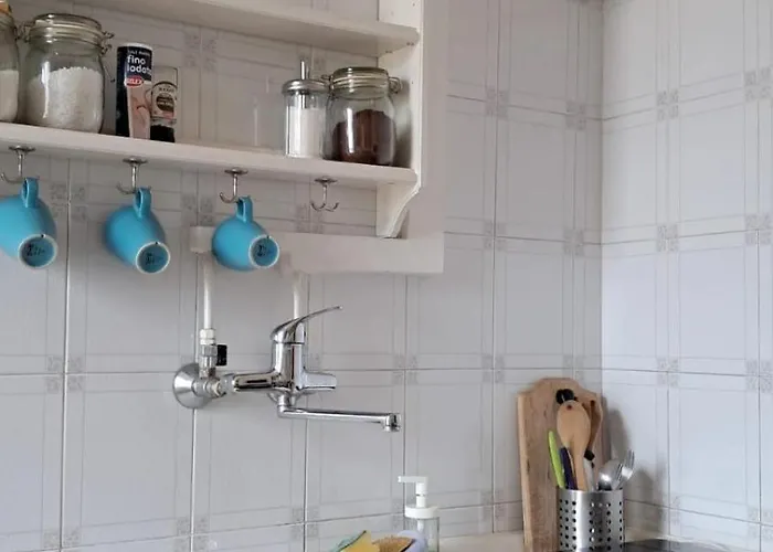 Top-floor Apartment, 4 Metro Stops From The Colosseum דירה