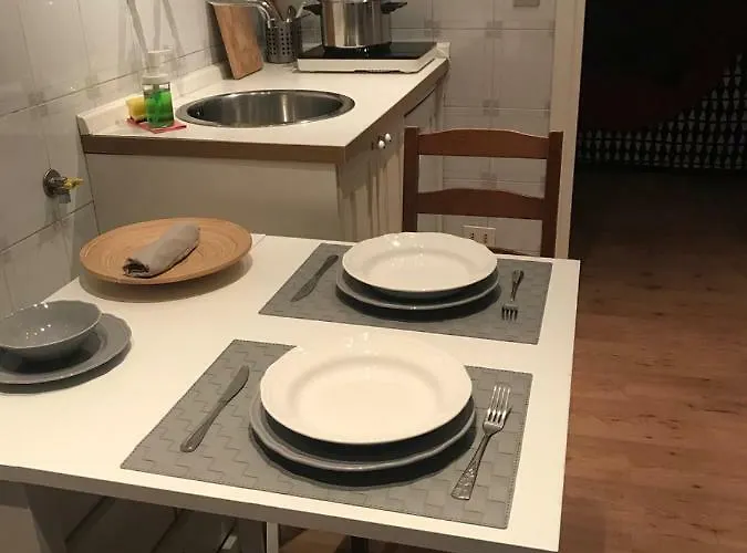 Apartamento Top-floor Apartment, 4 Metro Stops From The Colosseum *