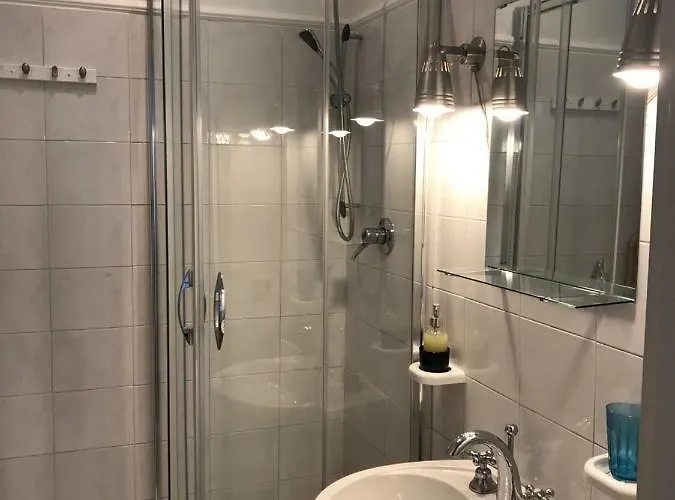Top-floor Apartment, 4 Metro Stops From The Colosseum רומא